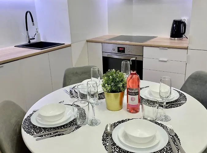 Отель Garnizon Studio Гданьск